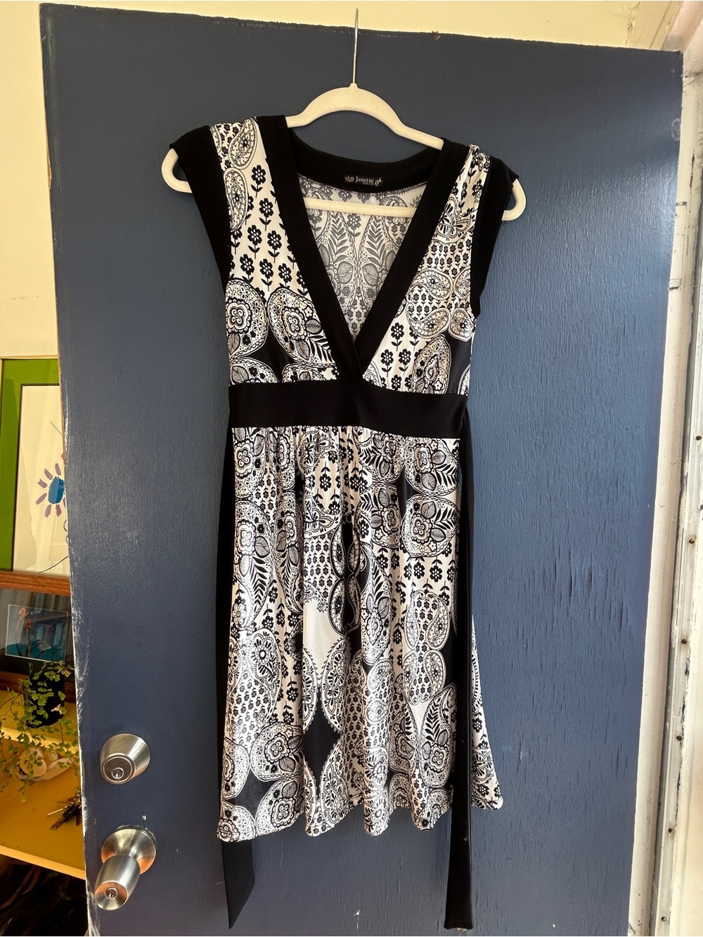 Black & White Paisley V-Neck Mini Dress